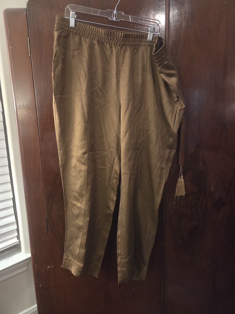 Banana Republic Cropped Satin-Look Ankle Pants